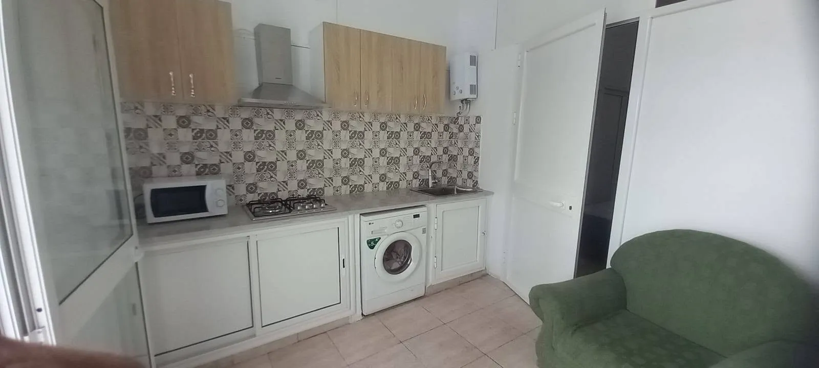 studio S+1 meublé , situé a manar 2