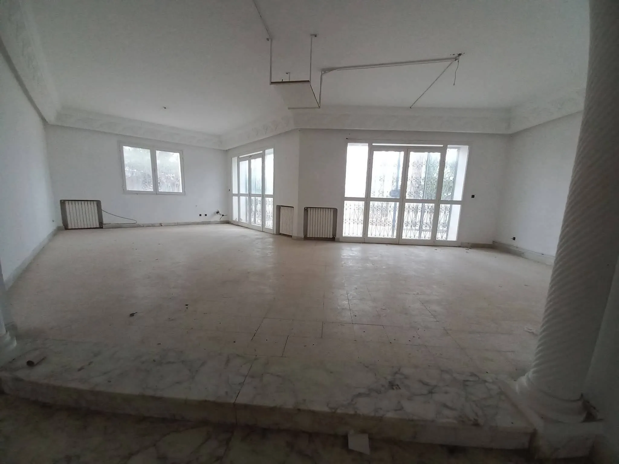 Un terrain pieds dans l'eau à chatt Meriem Sousse de 3660m²