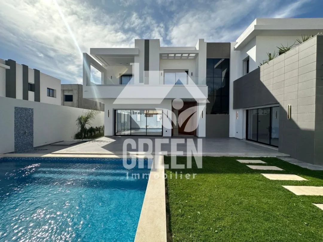 villa " VERSACE "