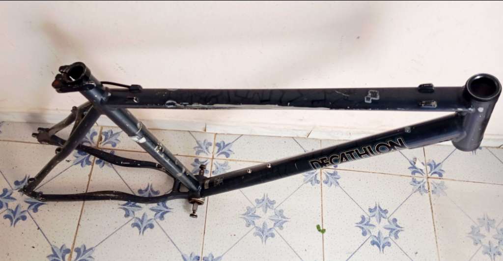 2 cadre vélo aluminium taille L roue 26 