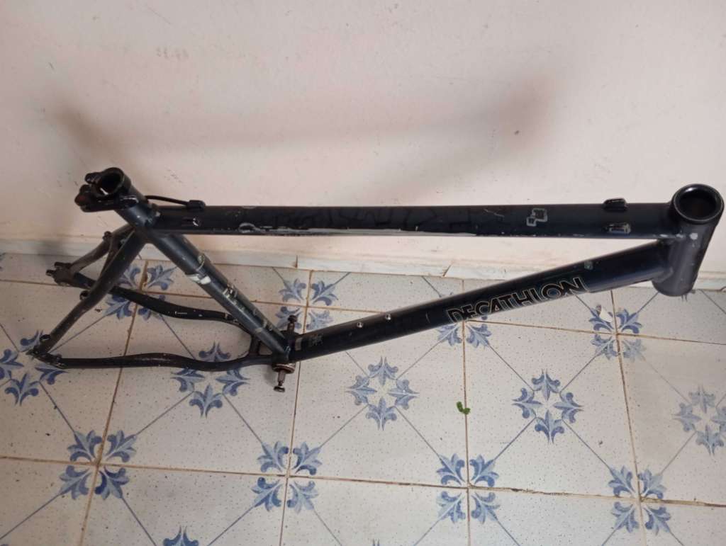 2 cadre vélo aluminium taille L roue 26 