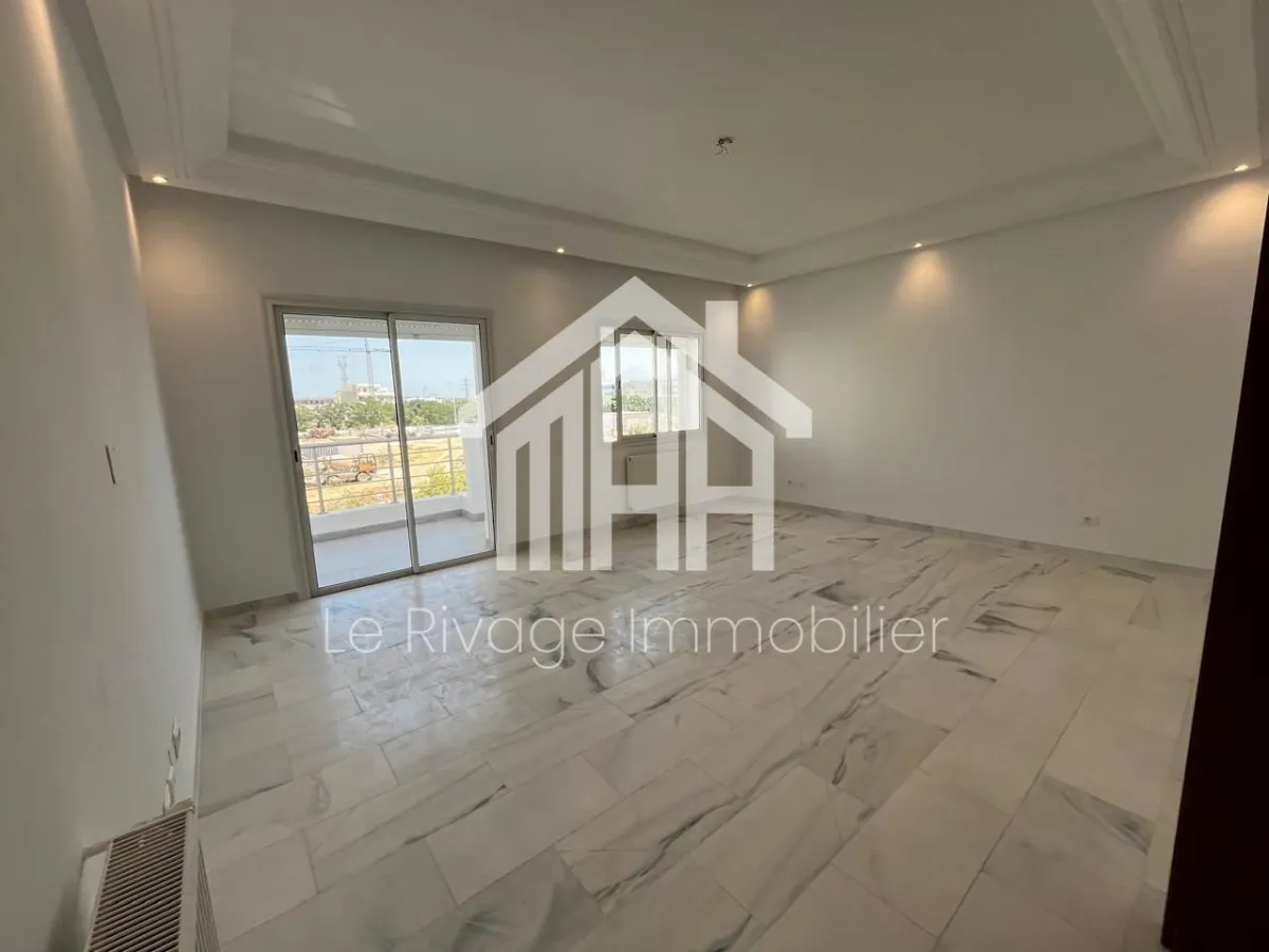 un grand appartement S2