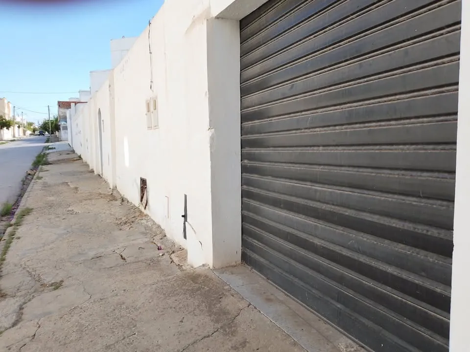 A.vendre villa rue ali triki lakagna