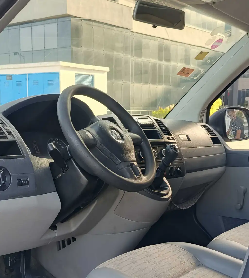 volkswagen transporter T5 ✅ 9 places