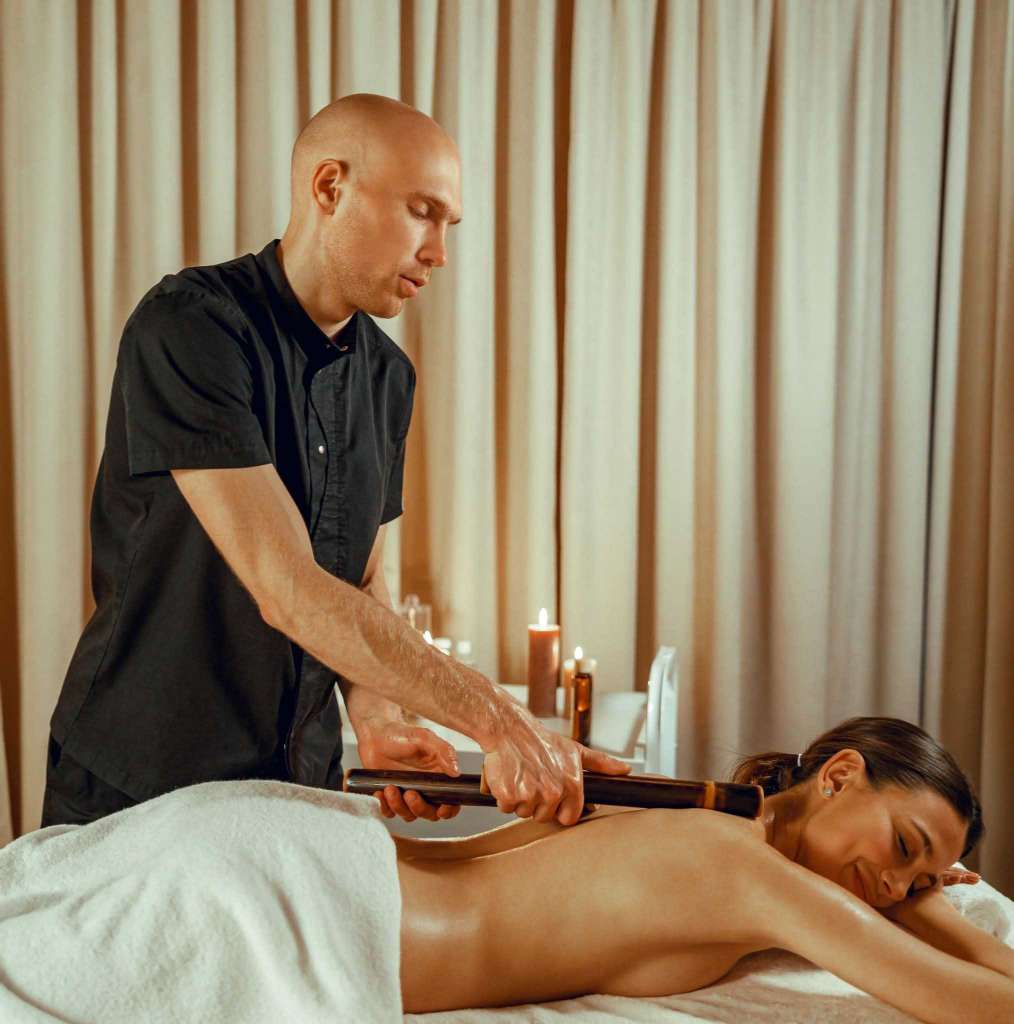 Masseur jeune a grand tunis 