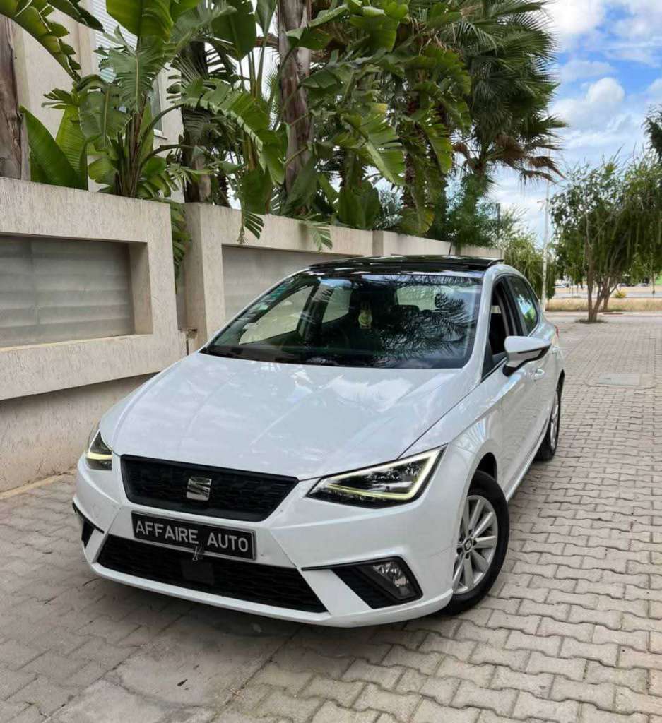 🚘 Seat Ibiza Style 2021 🚘
          🔁 on accepte l'échange Année : 2021.Première main 130.000 km
 