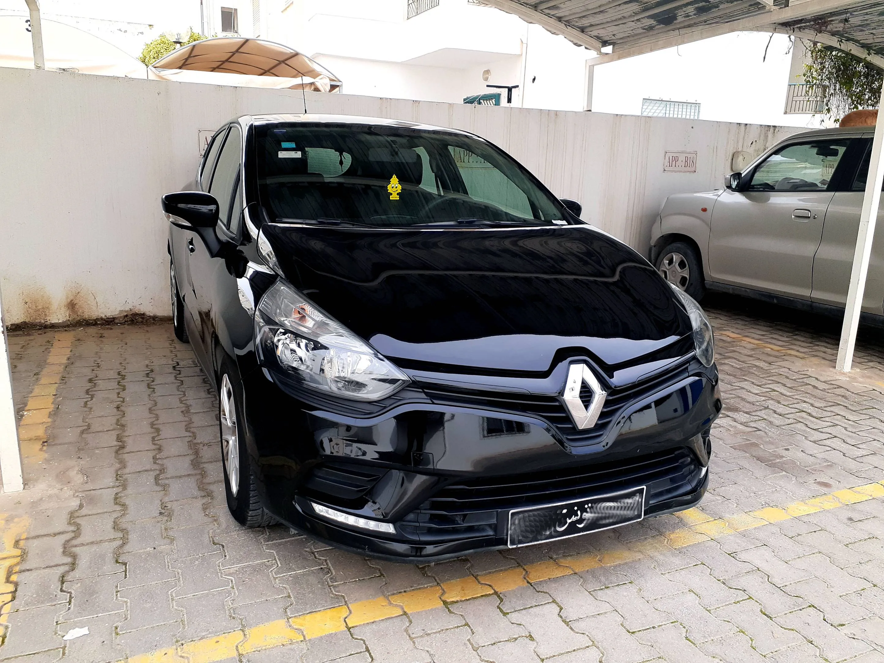 RENAULT CLIO 4 tu 194 تسجيل أول