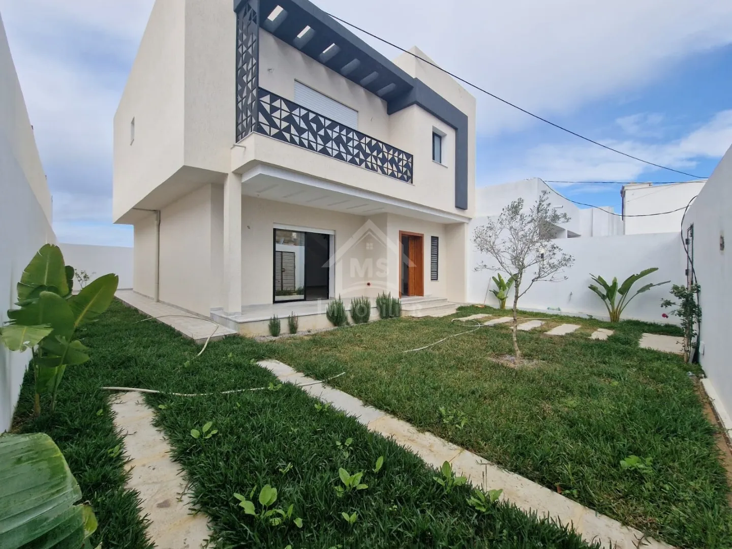 Villa S+3 toute neuve à Manaret Hammamet à vendre 51355351
