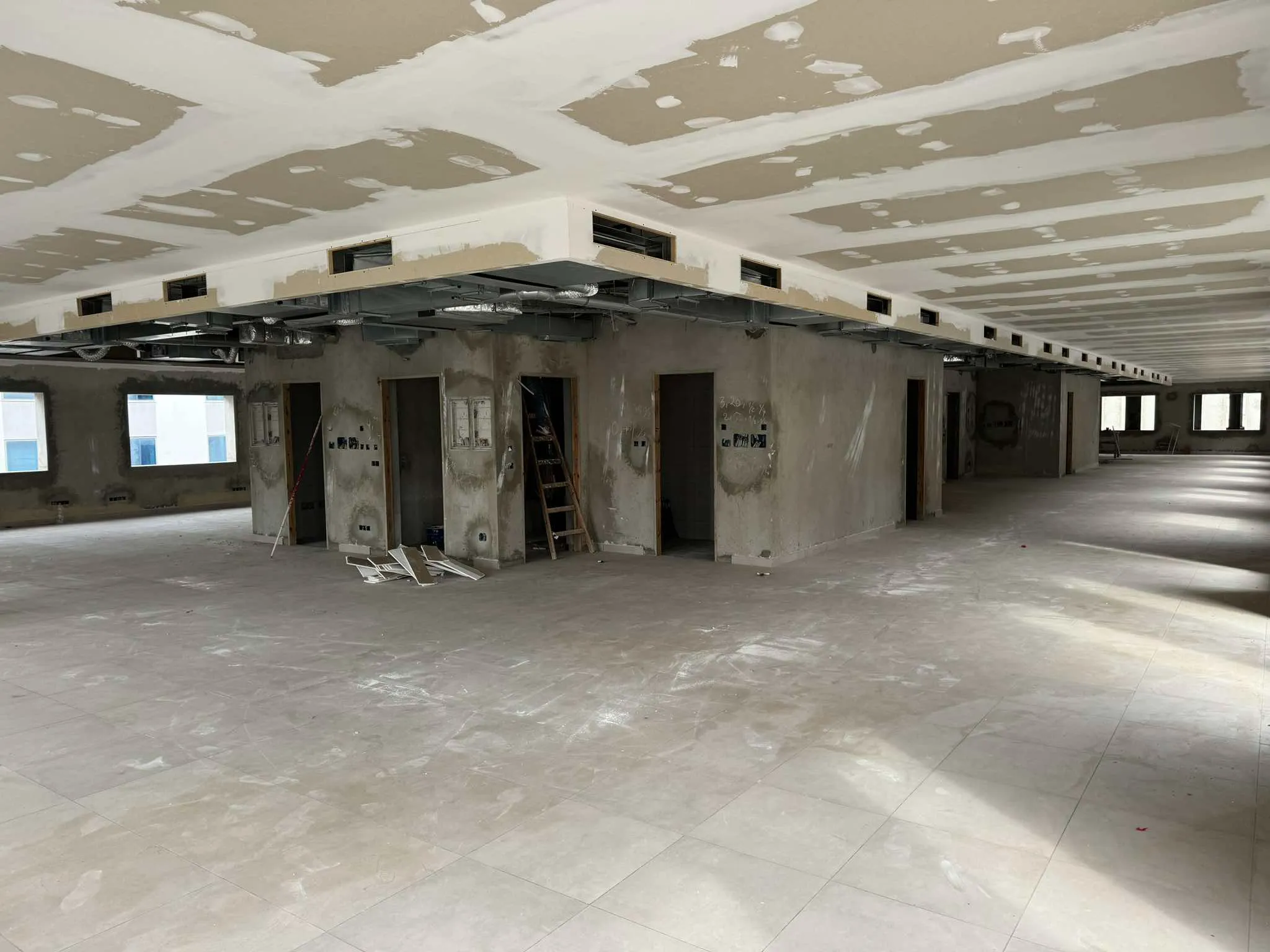 Super Immeuble bureautique neuf au lac 3