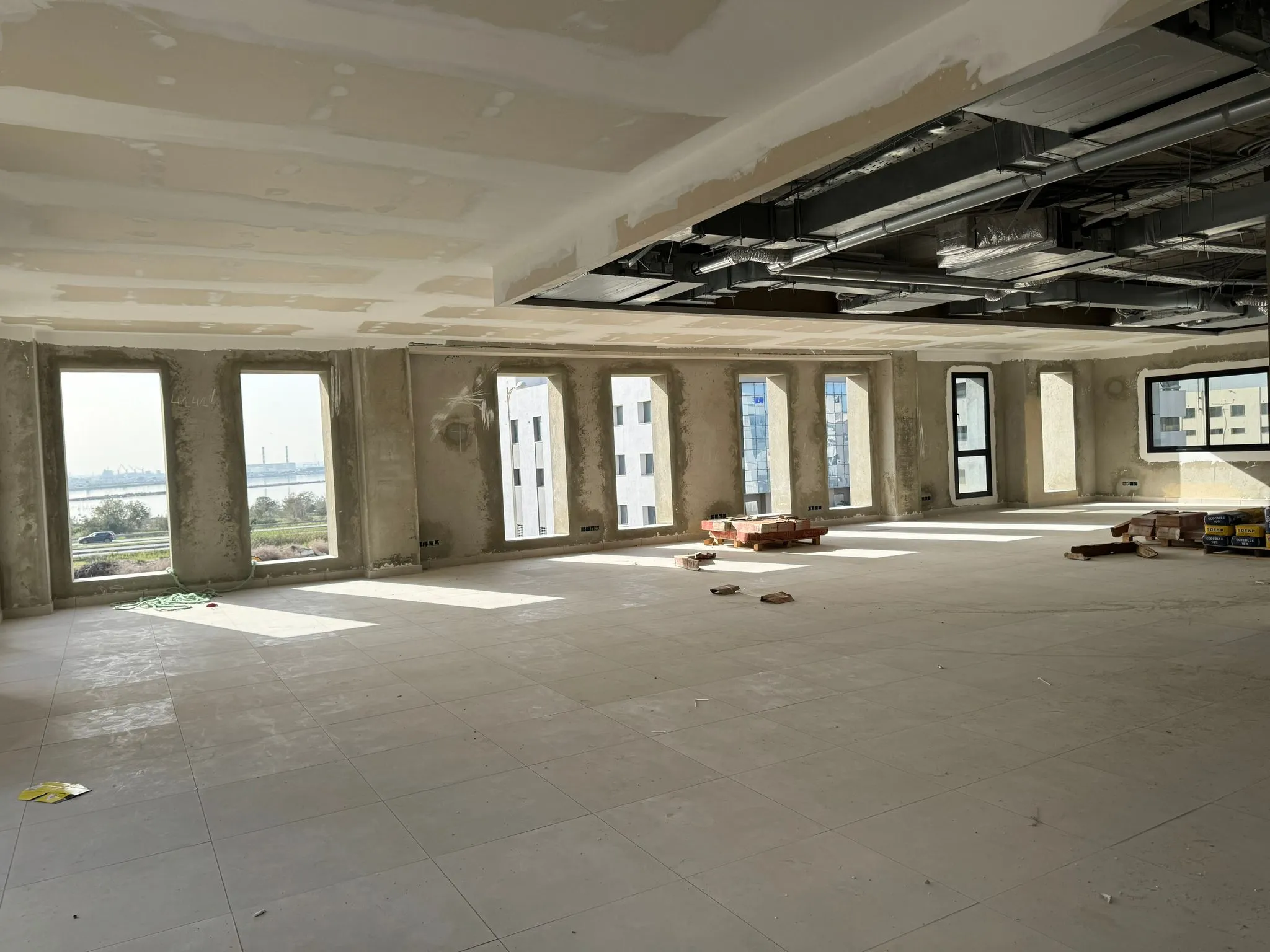 Super Immeuble bureautique neuf au lac 3