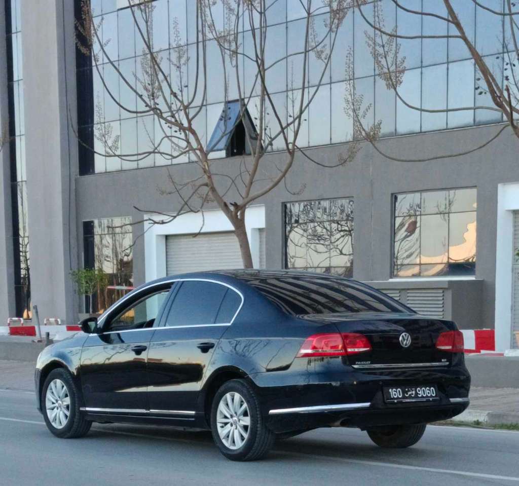 🔔 Volkswagen Passat B8 1.6 TDI BlueMotion

 