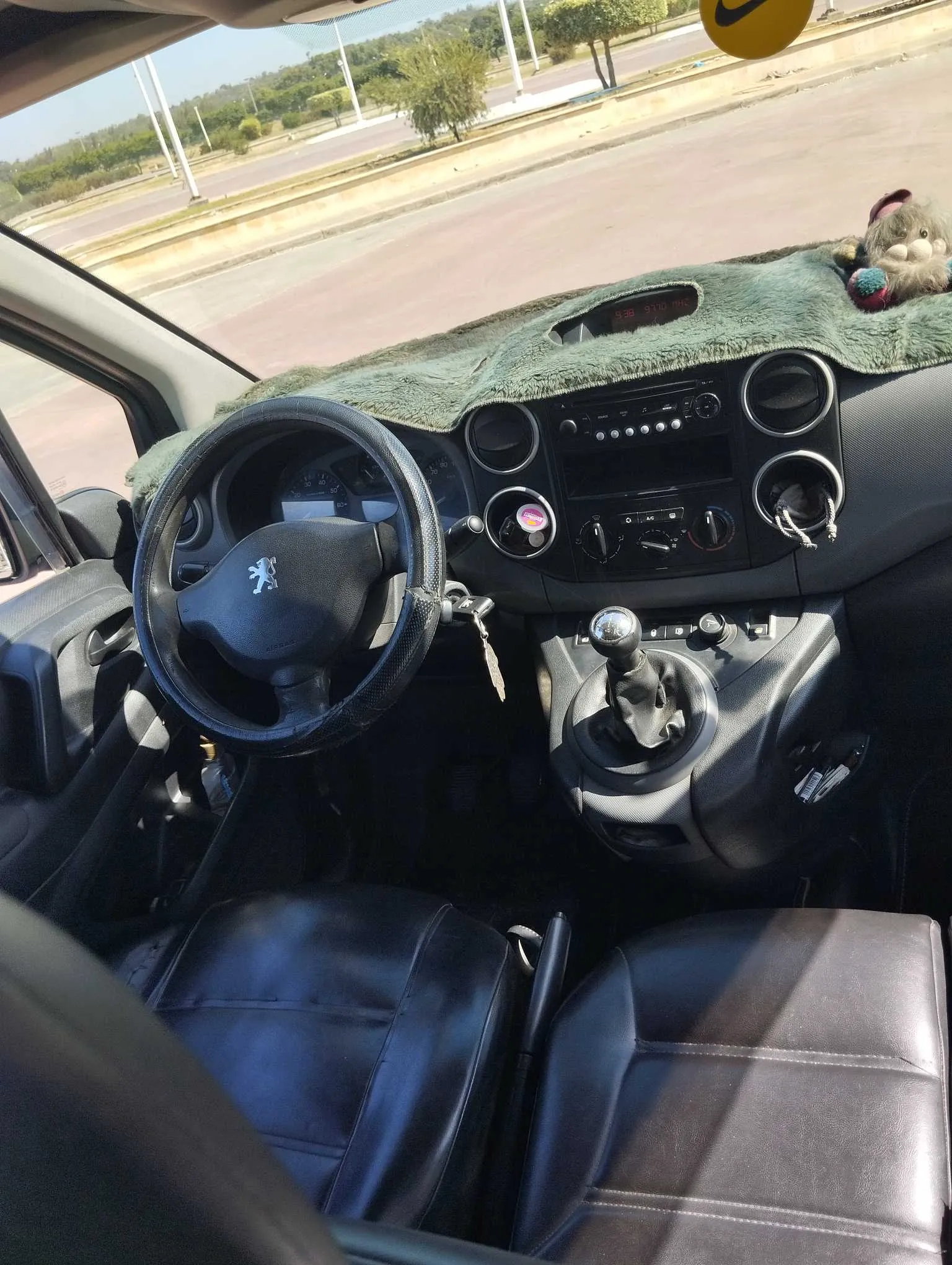 Peugeot partner B9