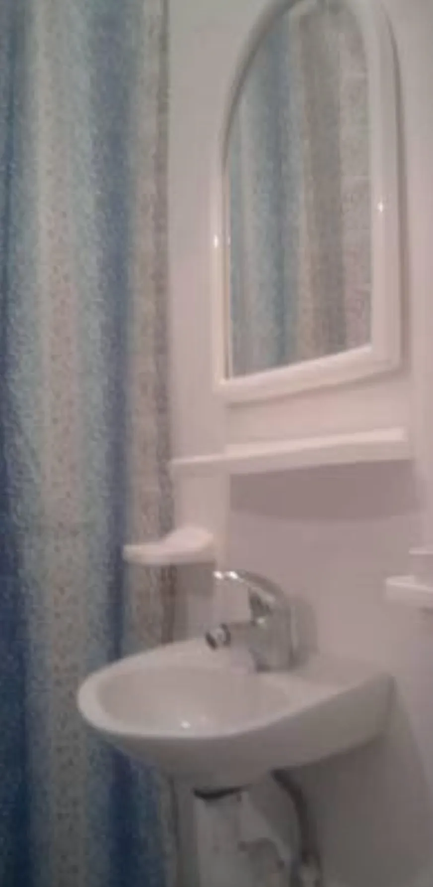 Location S0 meublé à Cité El Khadhra 