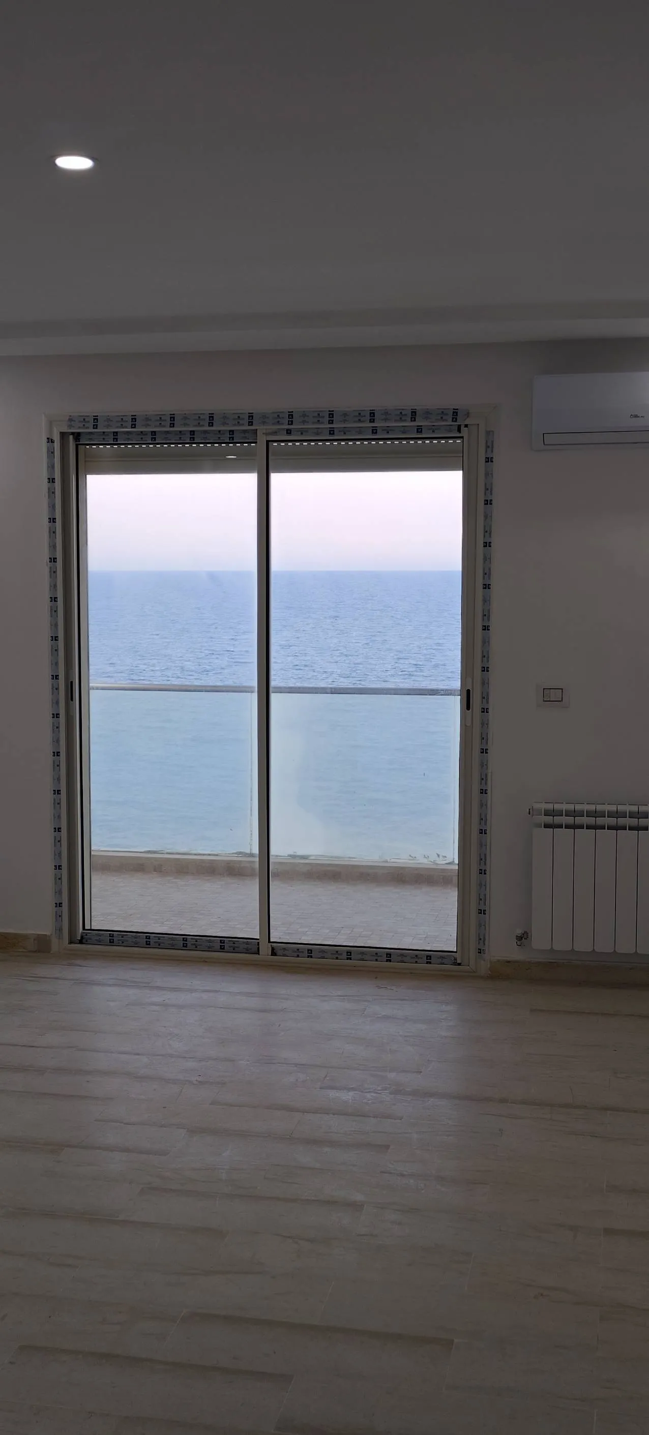 Vente d’appartement face à la mer – Chott Mariem