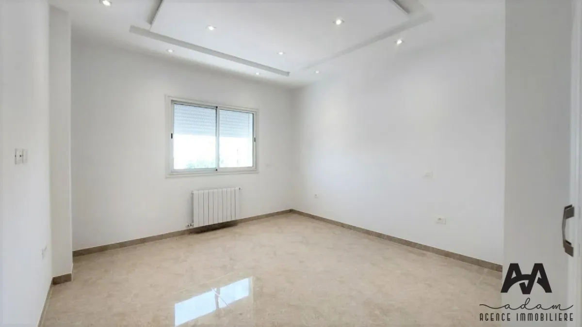 Etage de villa S3 avec abri à AFH1