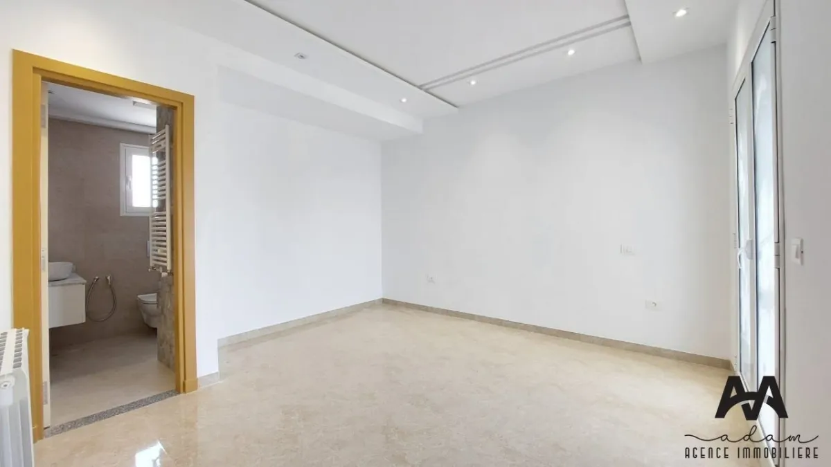 Etage de villa S3 avec abri à AFH1