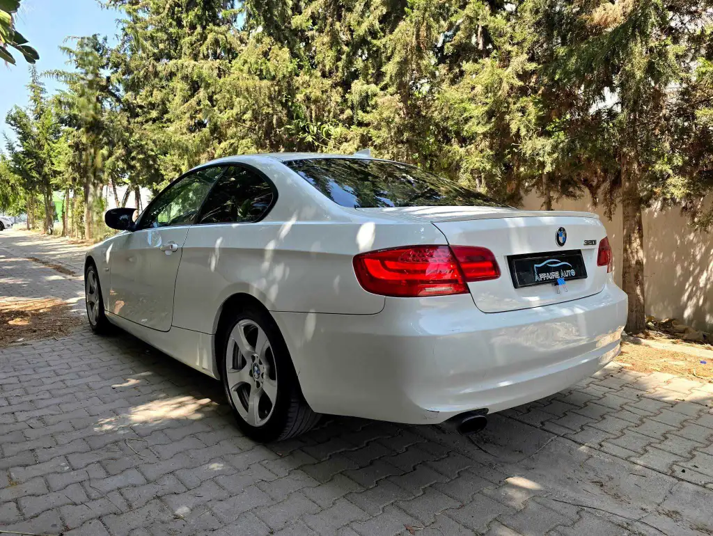 BMW 316 essence 2012 ⛔️
✨️On accepte l'échange voitures 53100 007