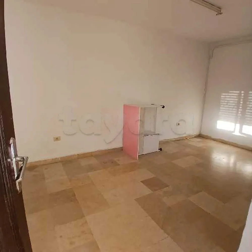 un appartement s+1 au RDC a louer situé a Jardin d'el manzah 1 Prés de X3