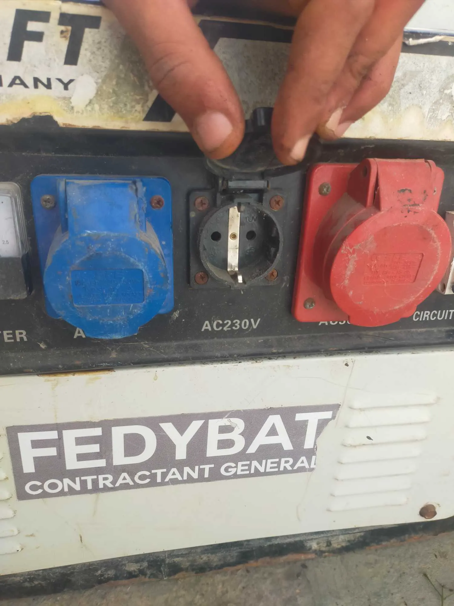 Groupe electrogen 450v max