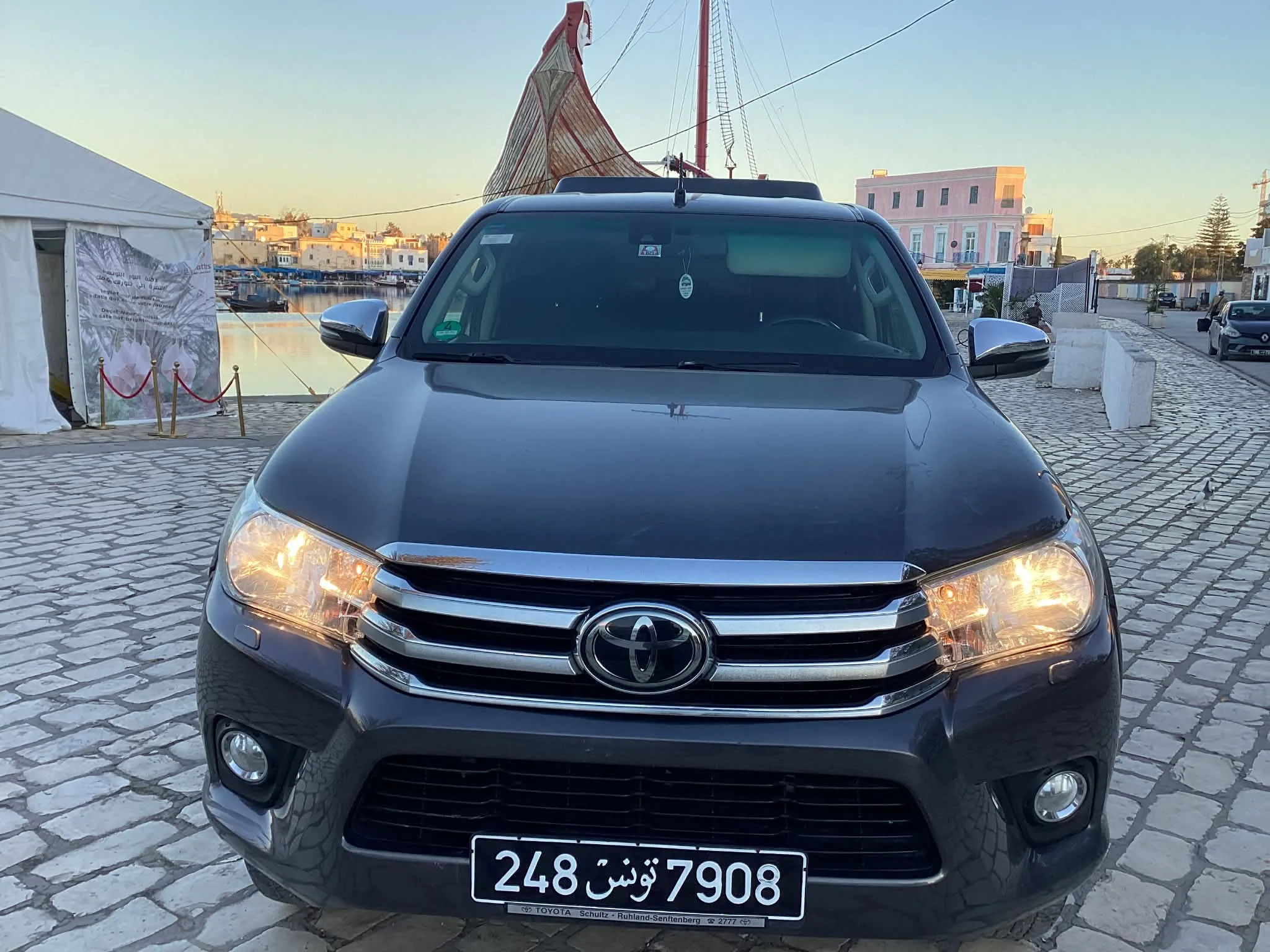 Toyota hilux