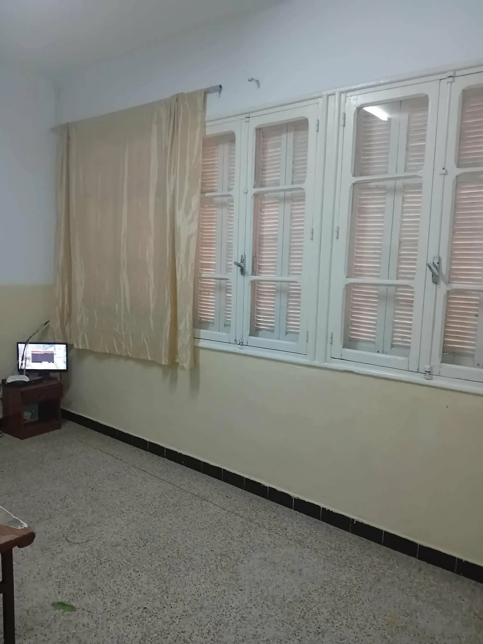 AL RDC villa bureau Den Den