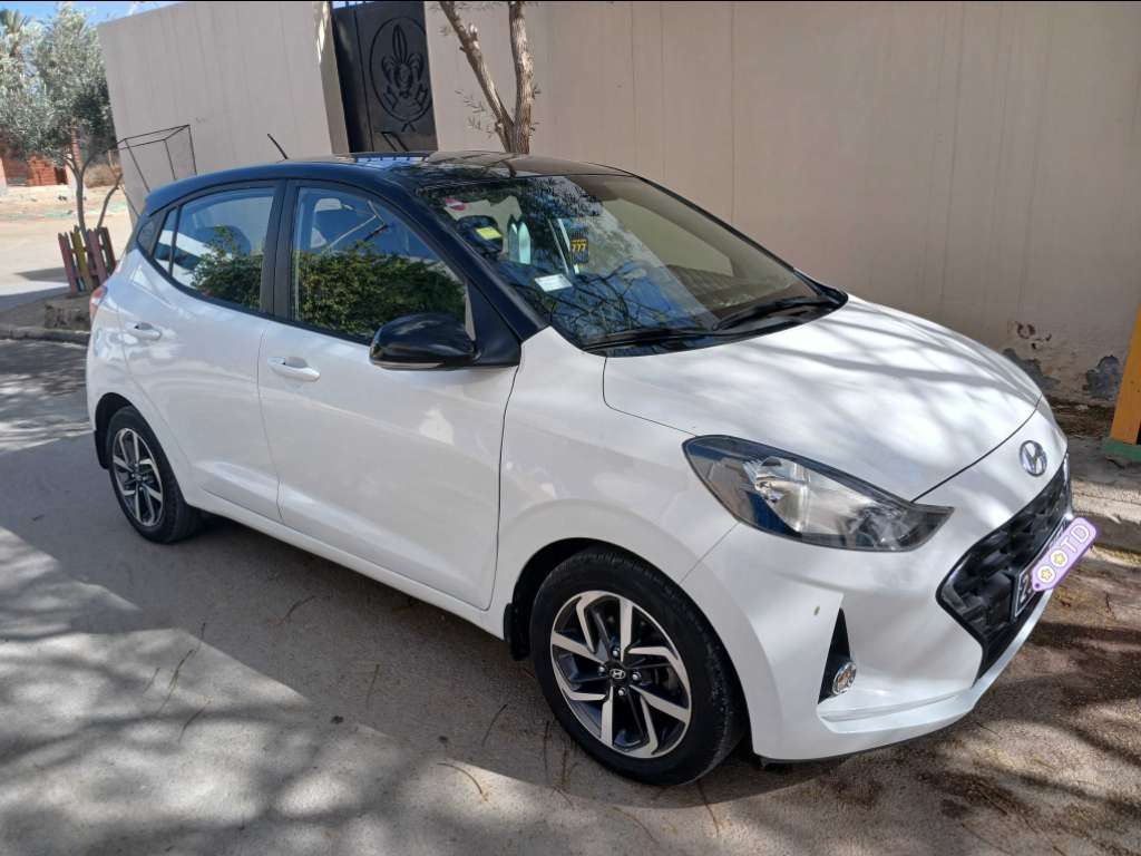 HYUNDAI GRANDE i10 ESSENCE Tel 24 313 594 