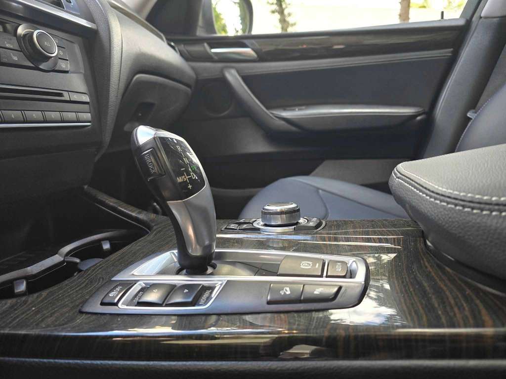 đ©đȘ BMW X3 diesel PremiĂšre Main serie 253đ©đȘ
âïž on accepte l Ă©change des voitures l