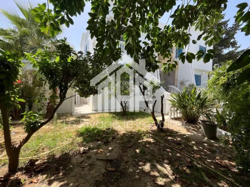 une villa S6 avec jardin