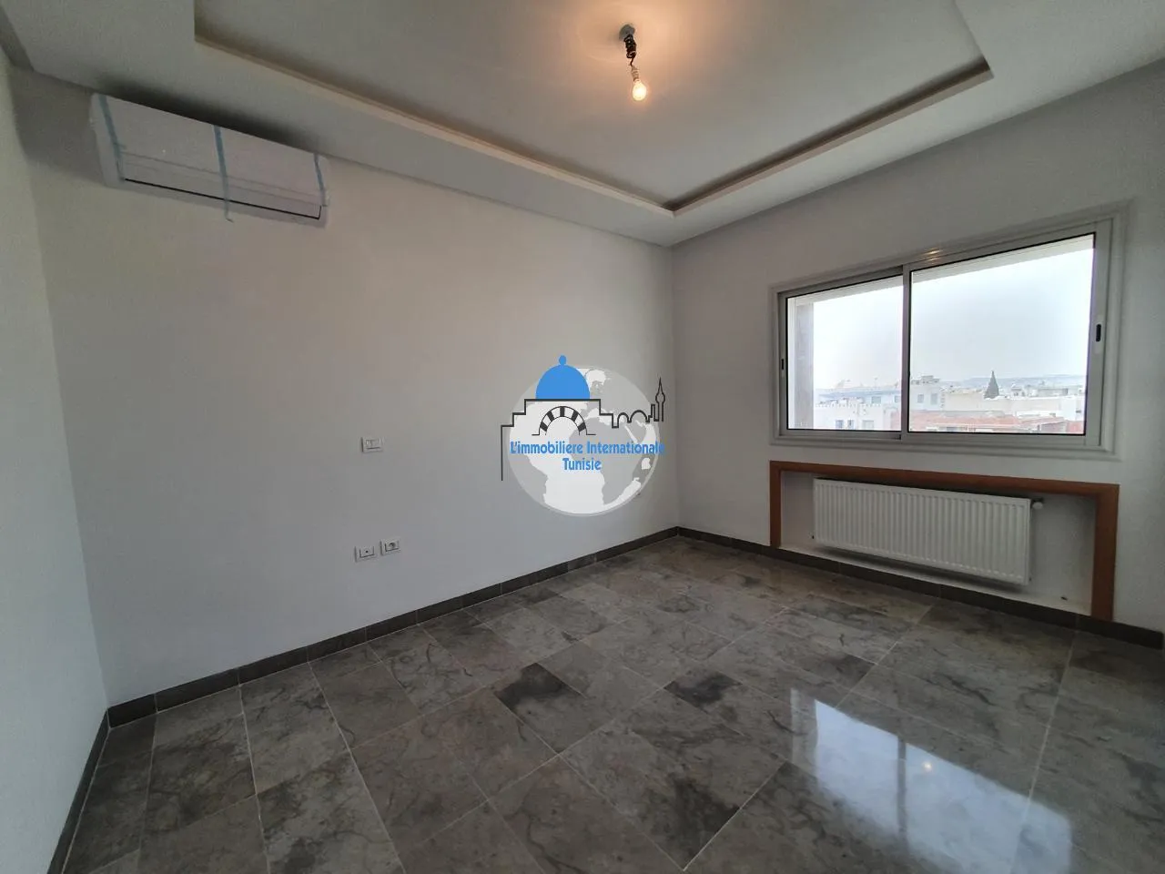 À 𝗩𝗲𝗻𝗱𝗿𝗲 | 𝗦𝘂𝗽𝗲𝗿𝗯𝗲 𝗔𝗽𝗽𝗮𝗿𝘁𝗲𝗺𝗲𝗻𝘁 𝗦+𝟮 𝗛𝗮𝘂𝘁 𝗦𝘁𝗮𝗻𝗱𝗶𝗻𝗴 à 𝗞𝗵𝘇𝗲𝗺𝗮