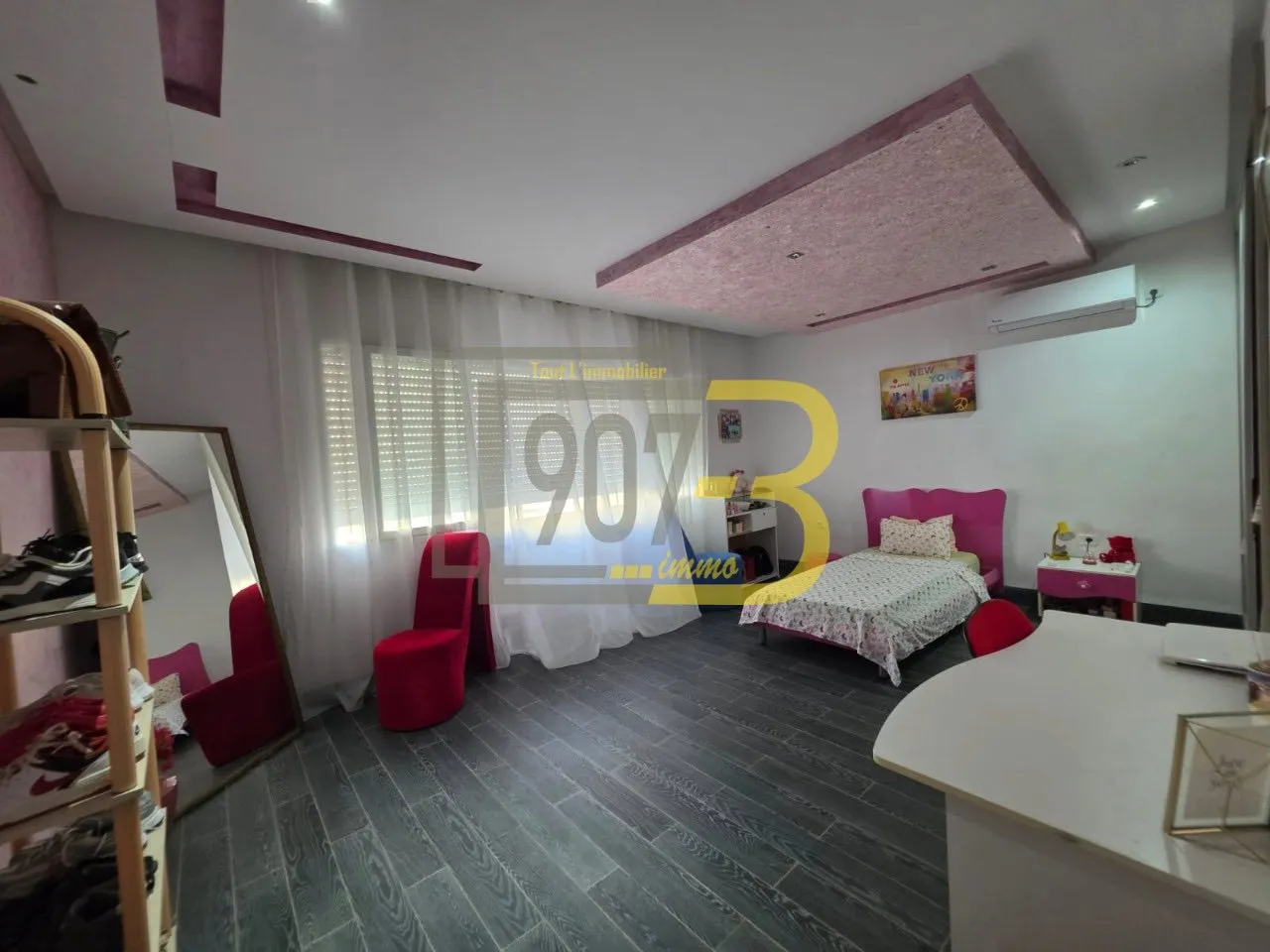 A vendre Villa S+5 sur deux niveaux situé à cité El Fouez