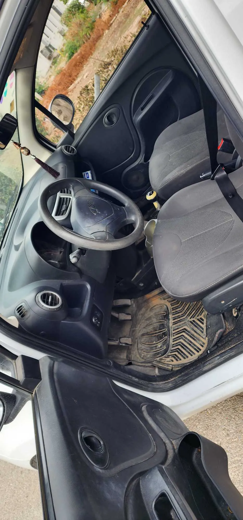 Voiture marque chery première main. Très bonne occasion 