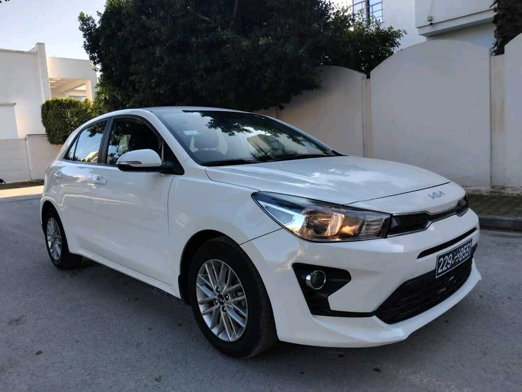 KIA RIO GX PREMIÈRE MAIN EN TRÈS BON ÉTAT 