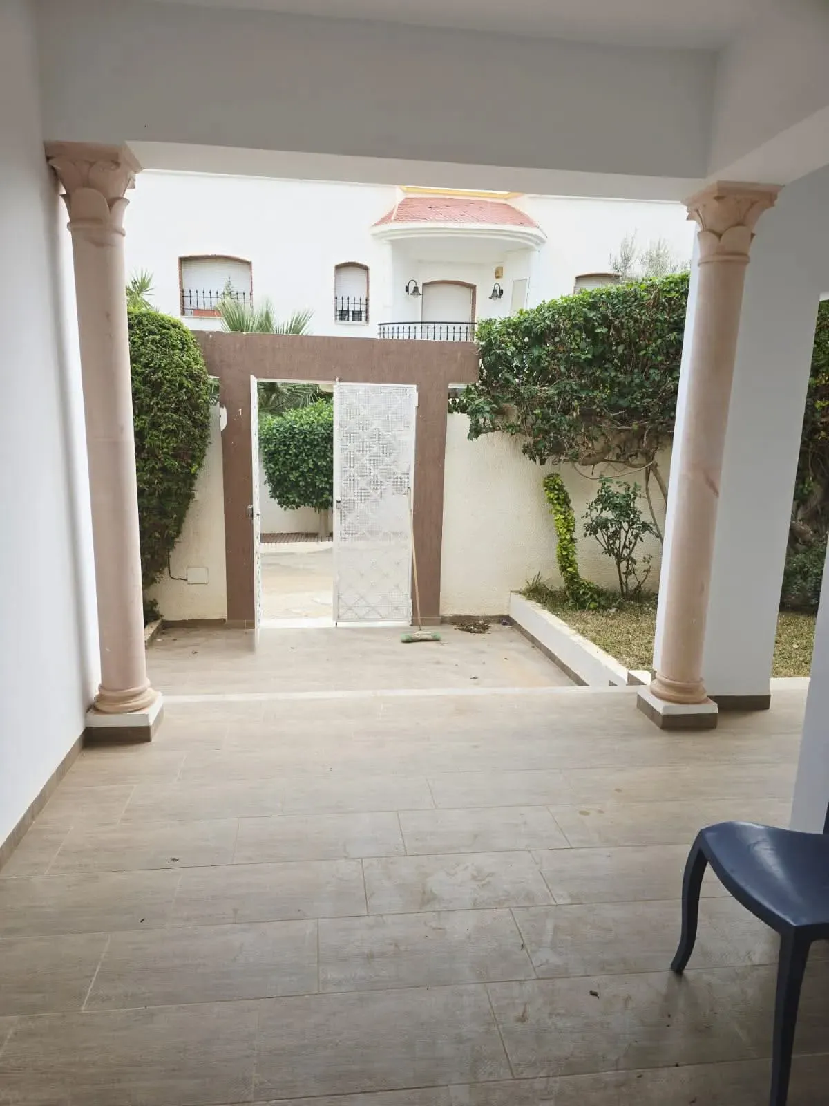 Une Belle Villa Plain-Pied Construite Sur Terrain 450m² 