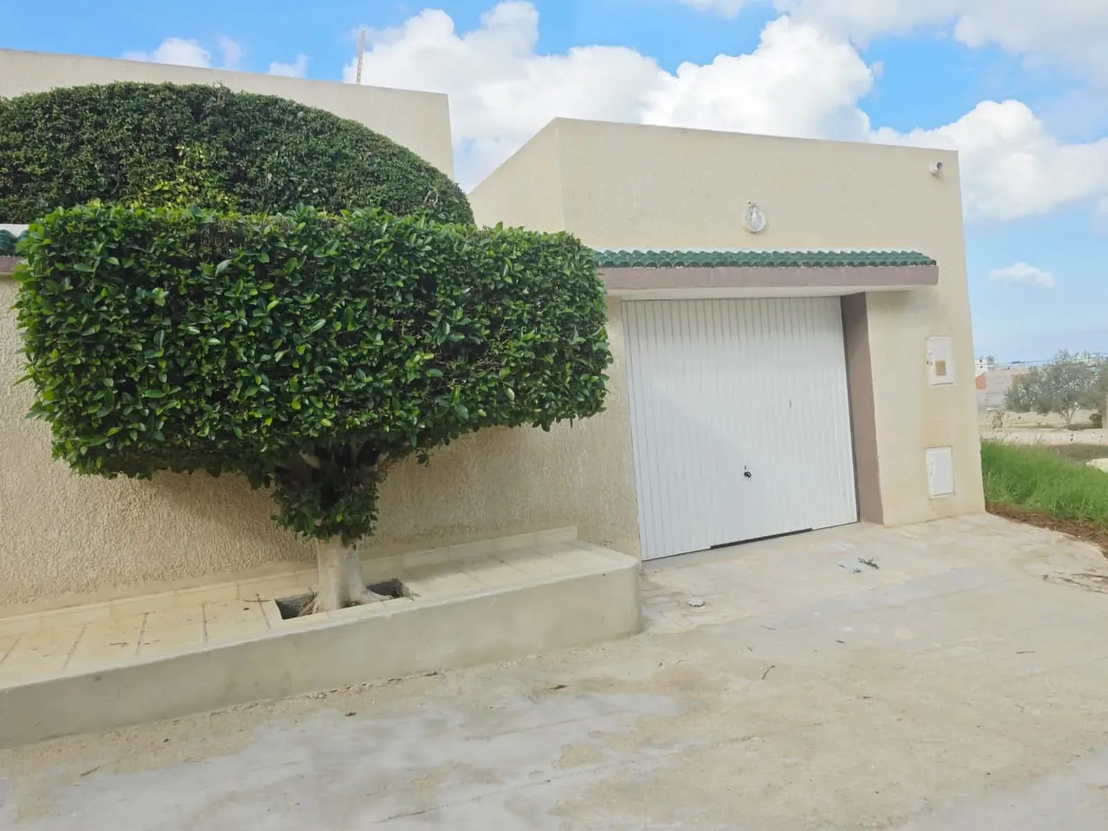 Une Belle Villa Plain-Pied Construite Sur Terrain 450m² 