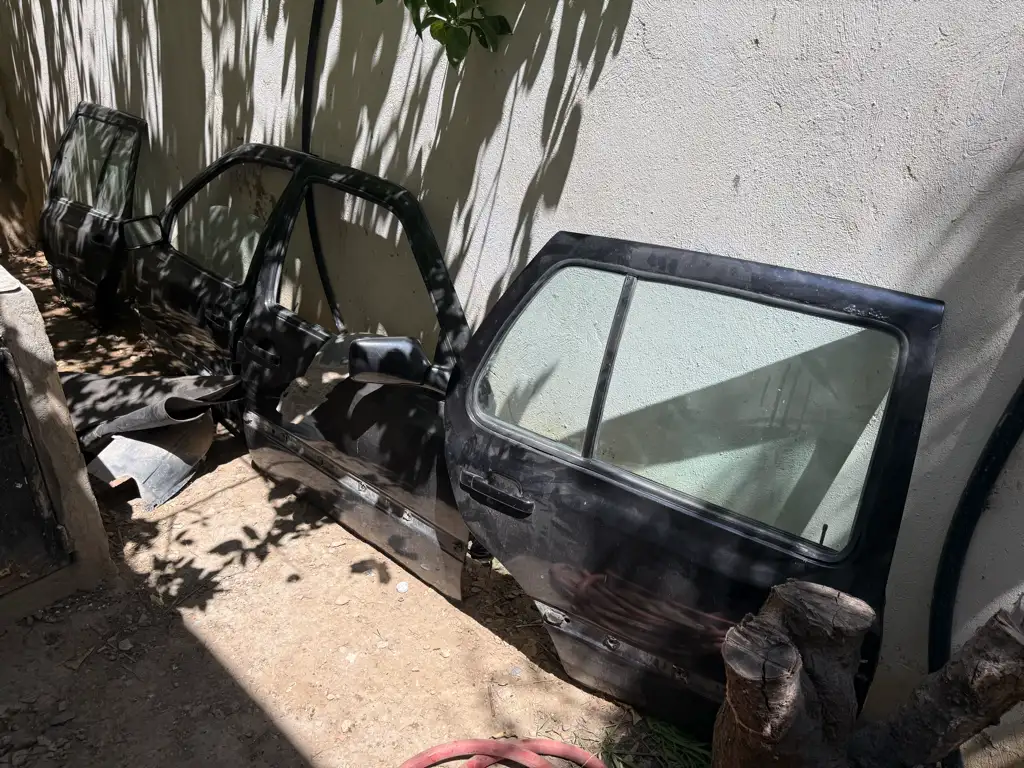 Quelque pièces Volkswagen Golf 3