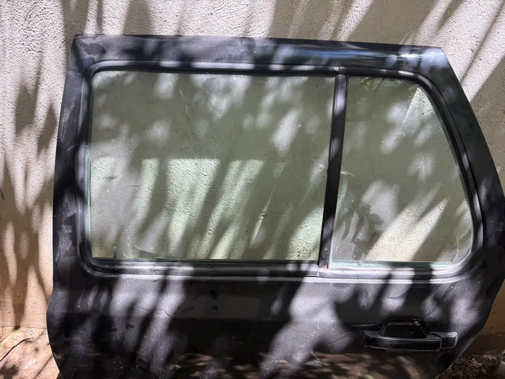 Quelque pièces Volkswagen Golf 3