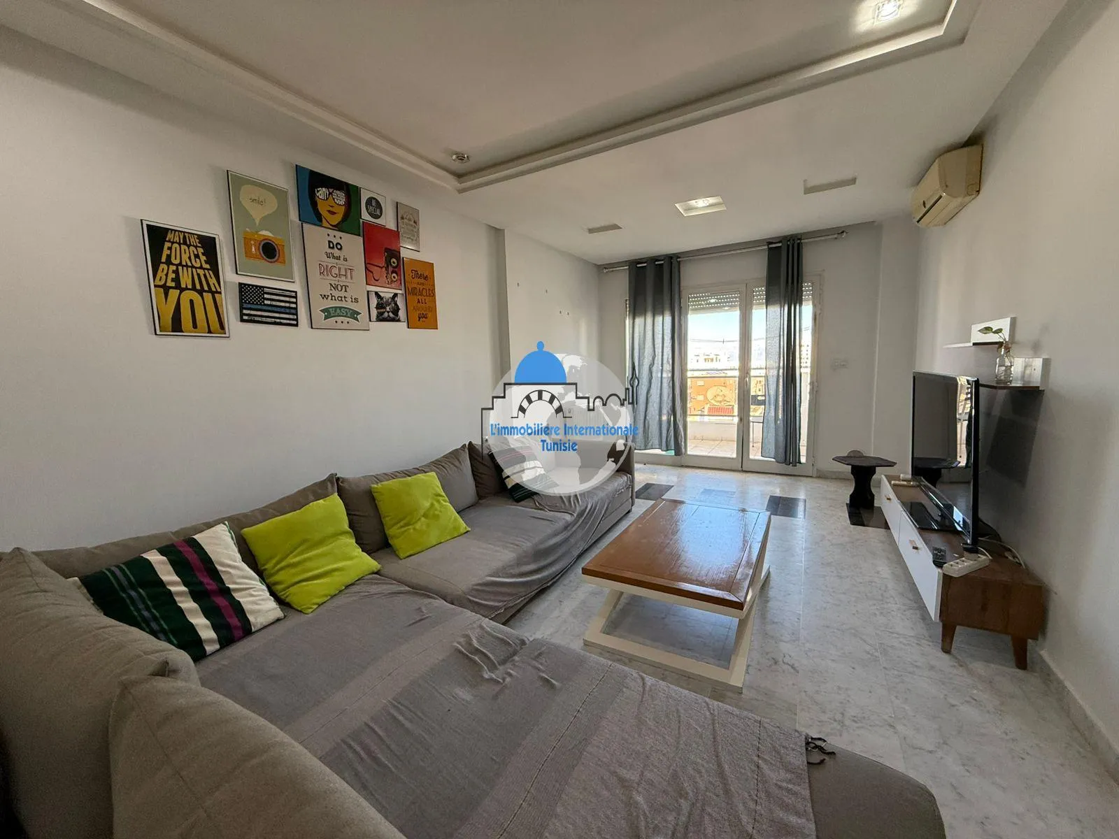 Appartement S+1 de luxe à louer à Khzema Est 