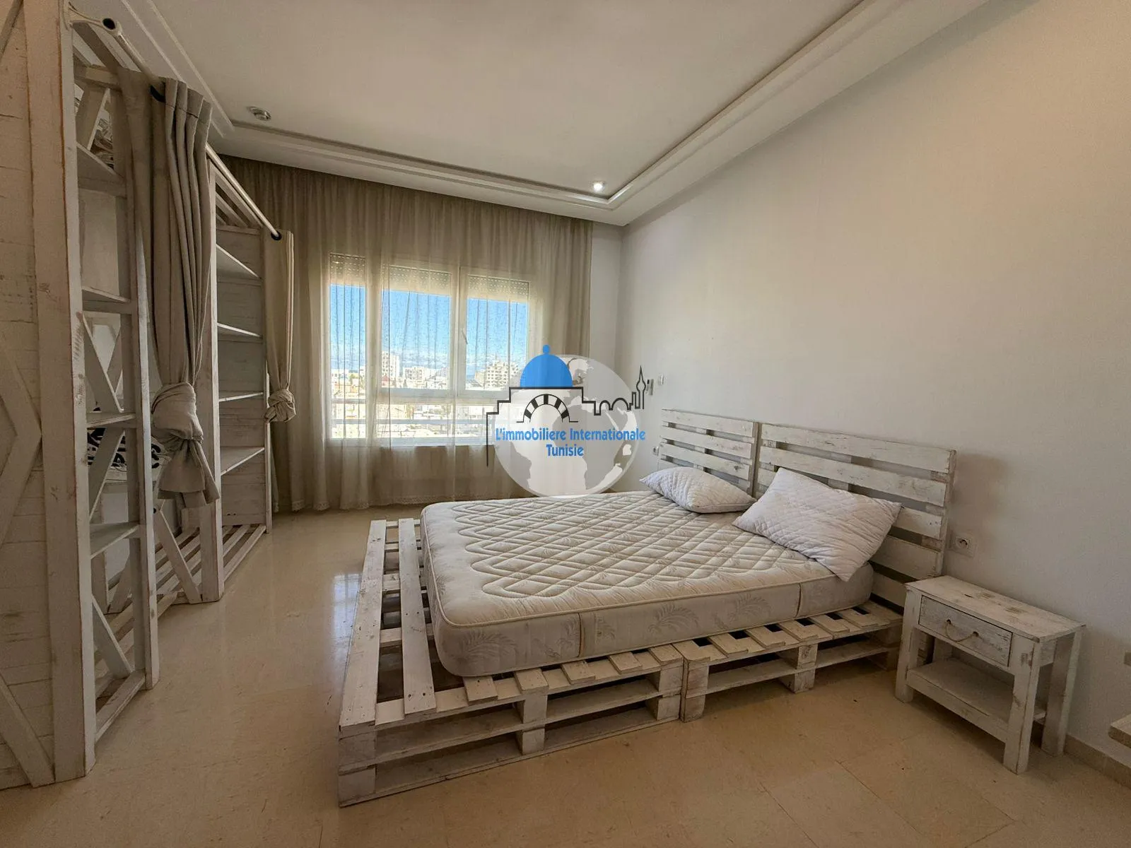 Appartement S+1 de luxe à louer à Khzema Est 