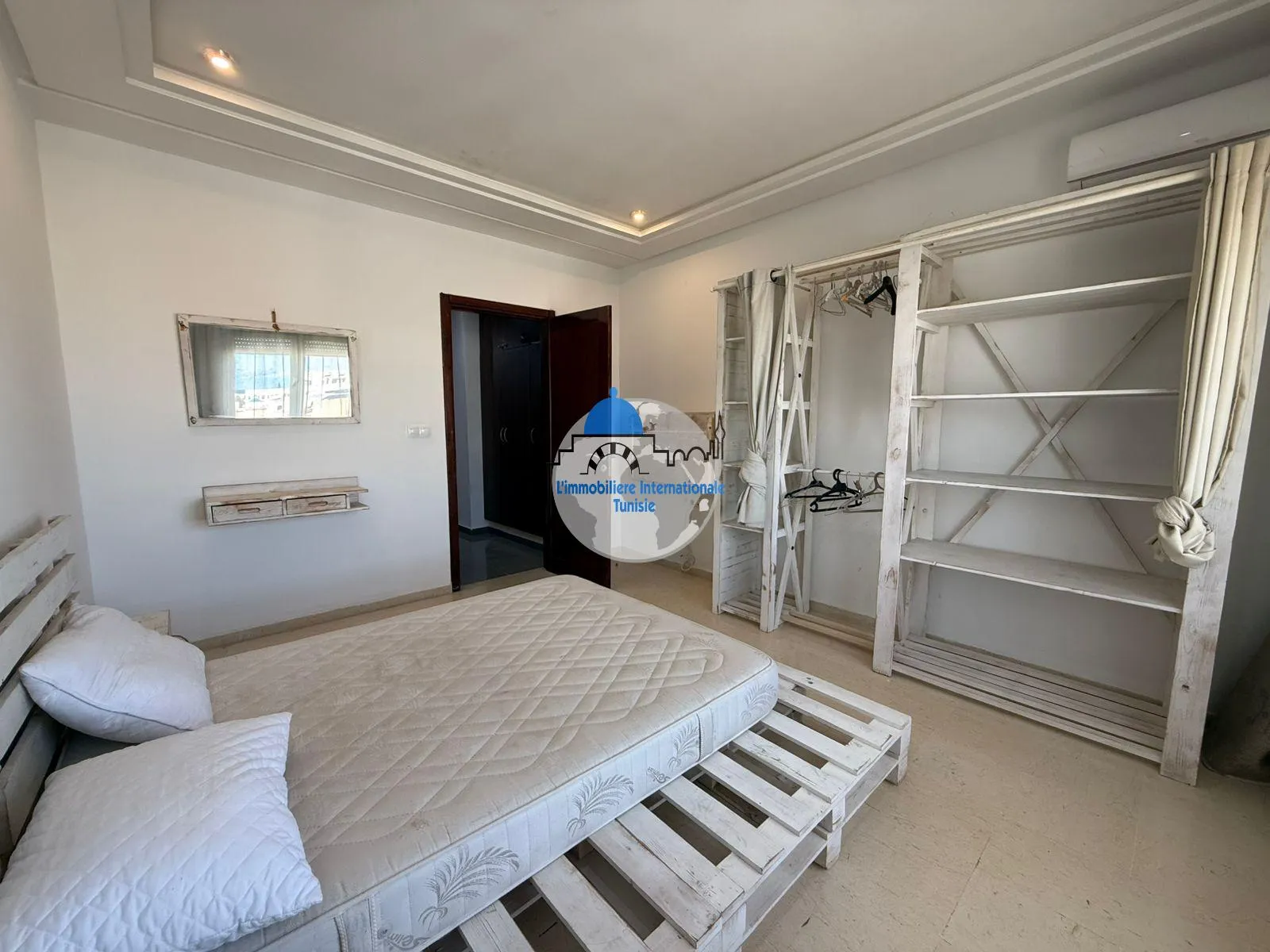 Appartement S+1 de luxe à louer à Khzema Est 