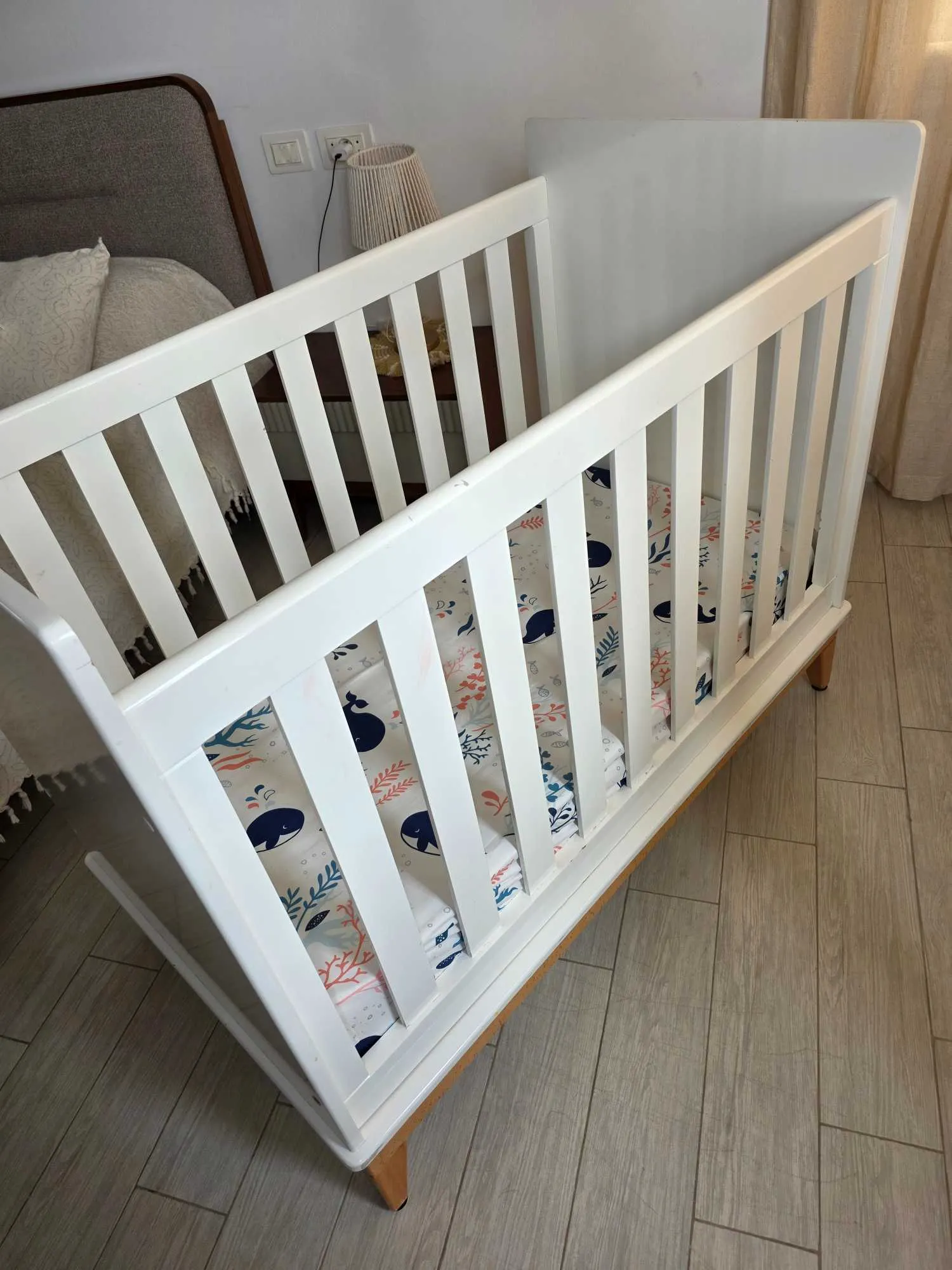 Lit bébé avec matelas 