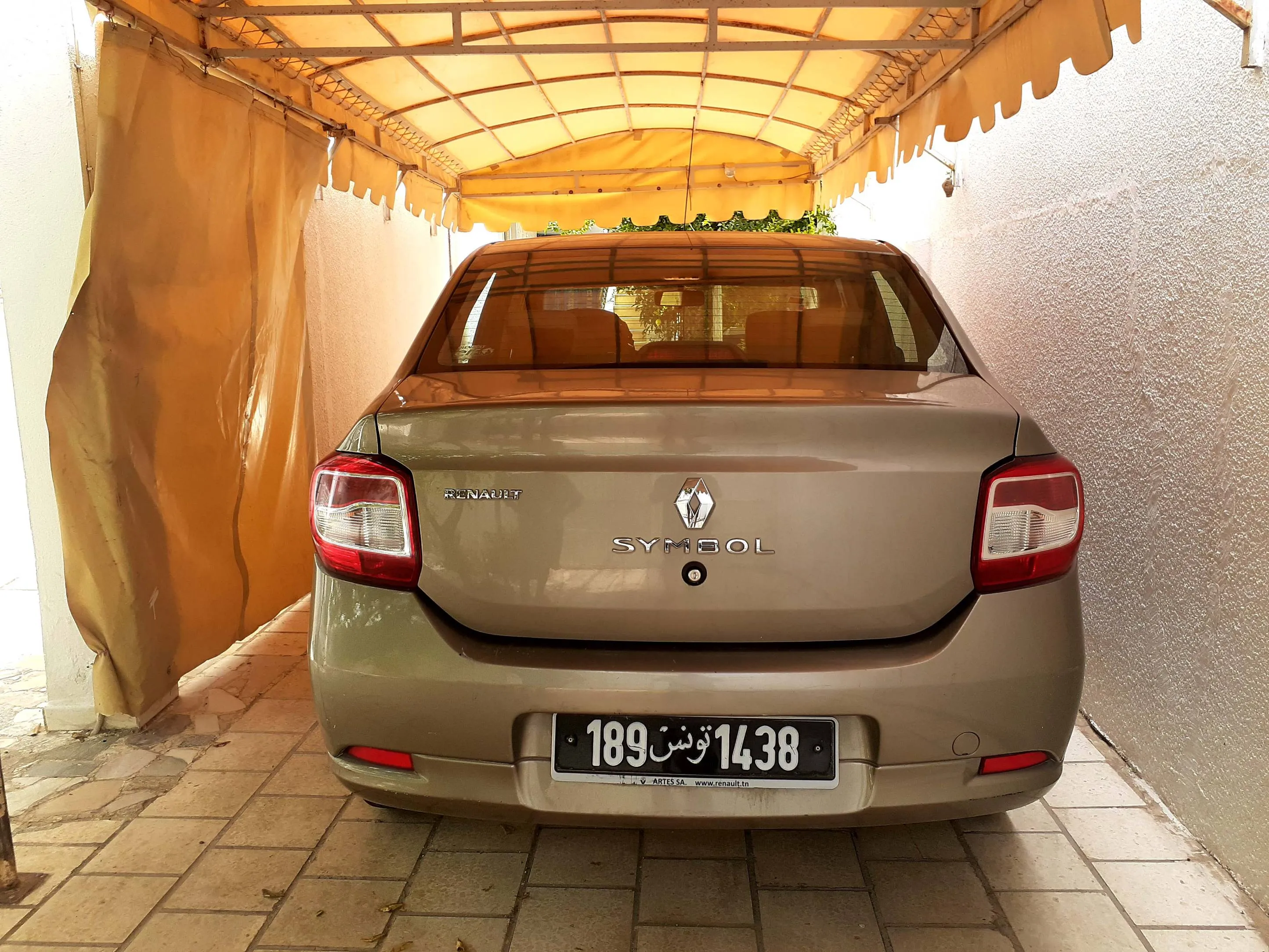 Renault symbol Élégance première main tu 189