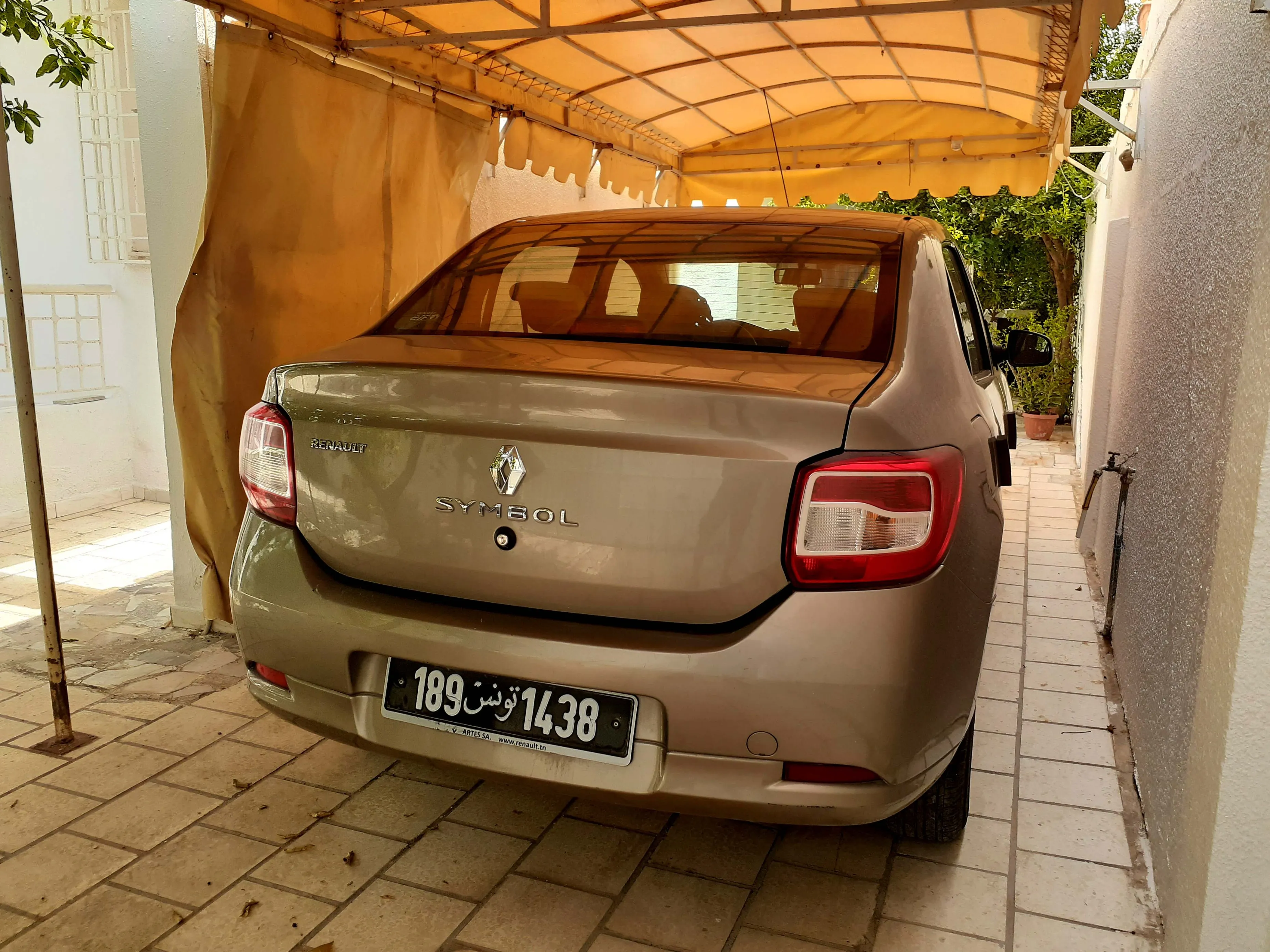 Renault symbol Élégance première main tu 189