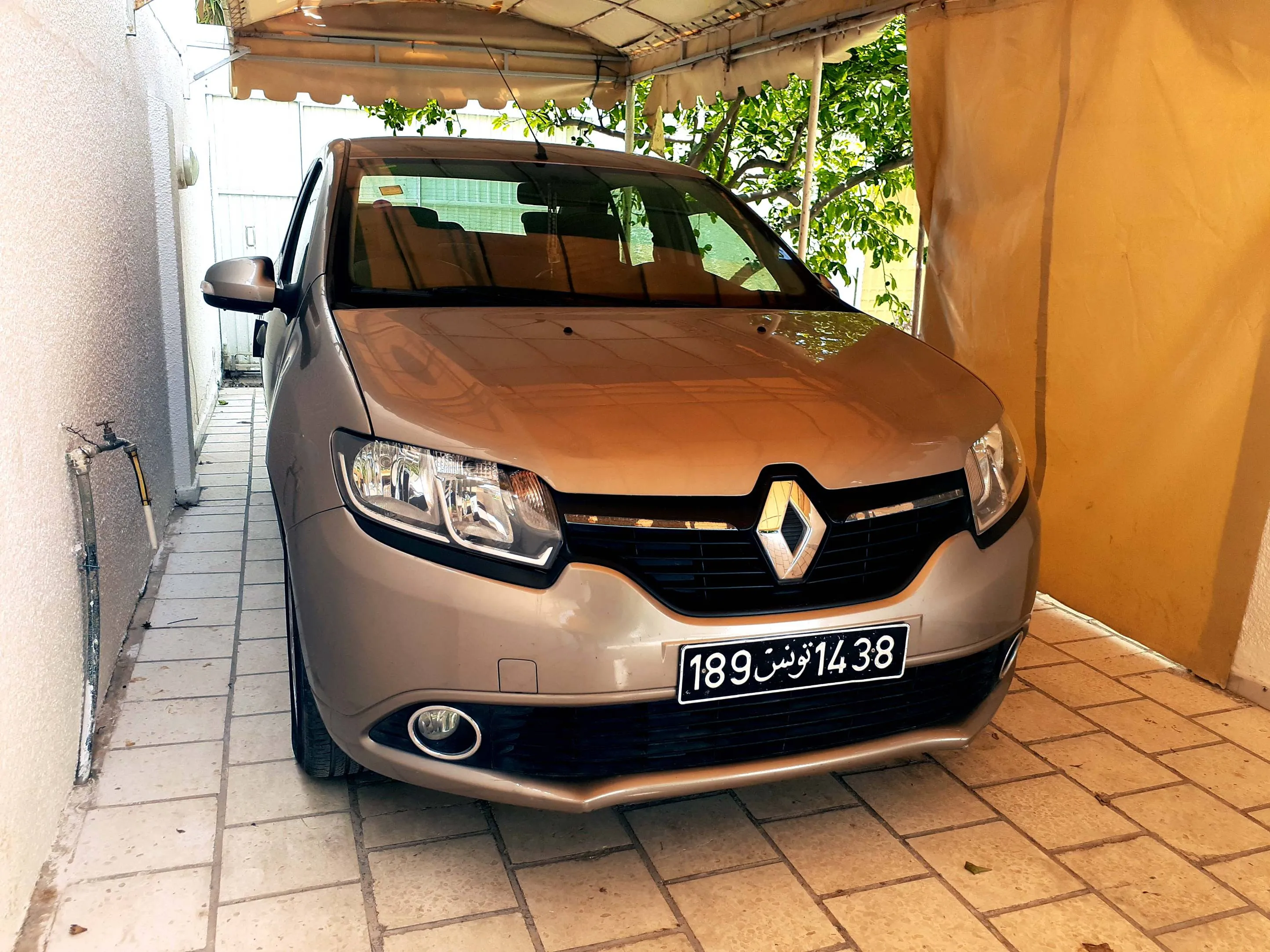 Renault symbol Élégance première main tu 189