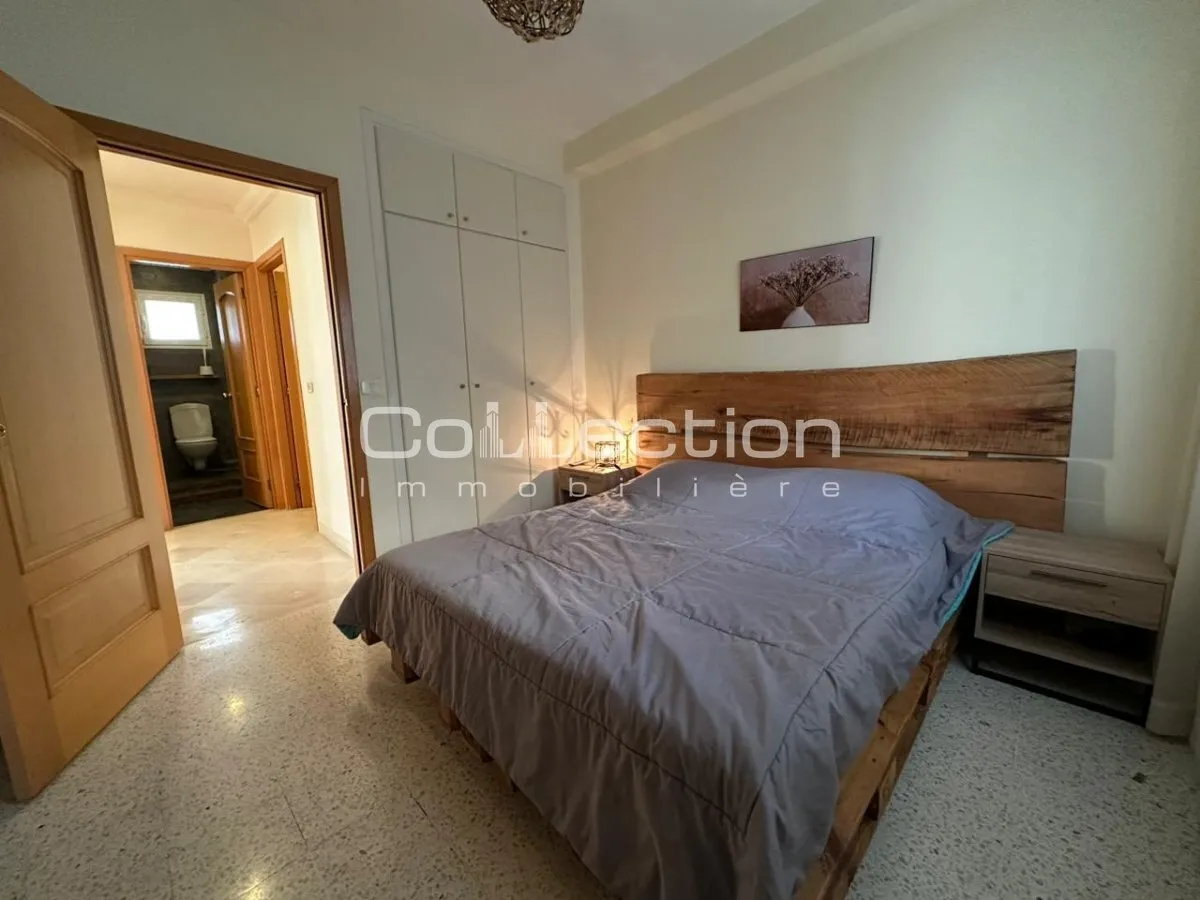 A Vendre un Appartement S+3 à Gammarth