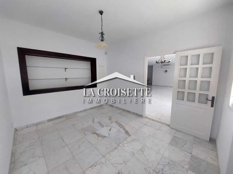 Villa S+5 à La Marsa MVL0217