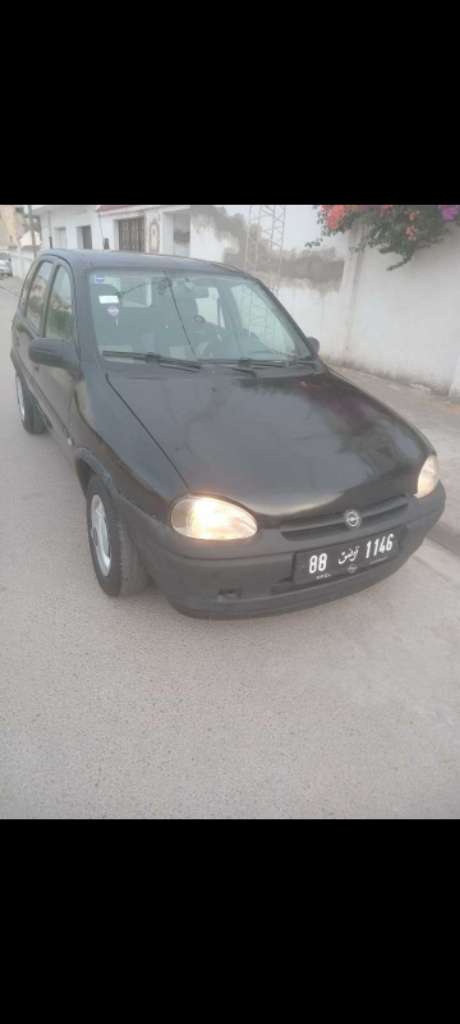 Opel corsa propre 4ch 4cyl 