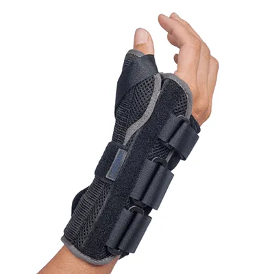 👉Tenues pour médecins & infirmiers 