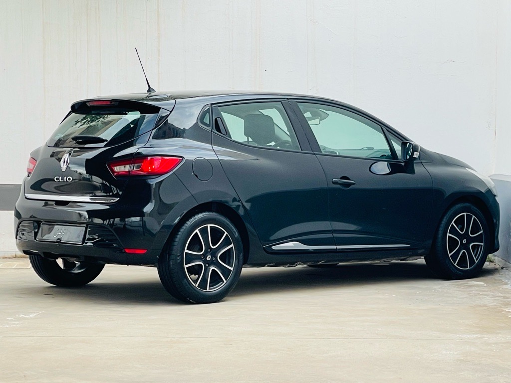 Clio dynamique 1er main moteur symbole