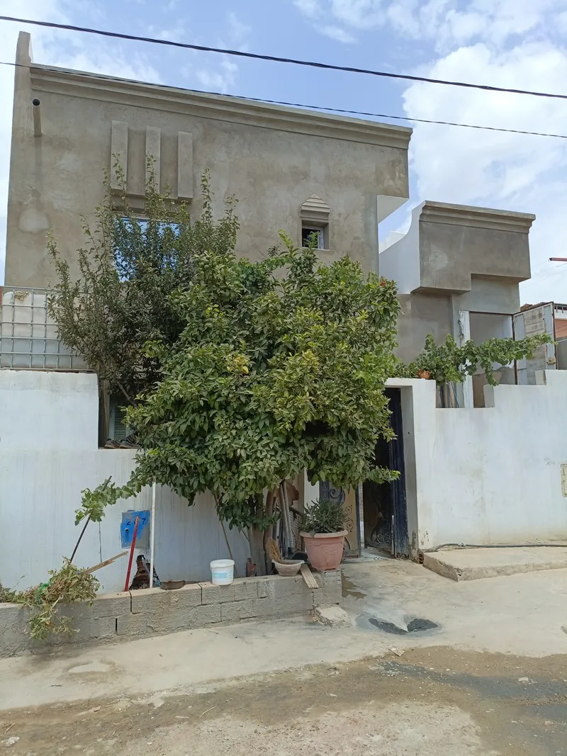 av 2 maison à hammem jdidi 