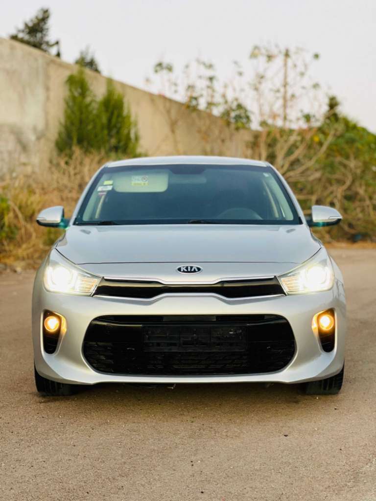 KIA RIO SEDAN PRESTIGE 